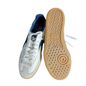 Skechers Court & Classics Sneakers Size 6 White Navy Blue SN 185232 Gum Sole